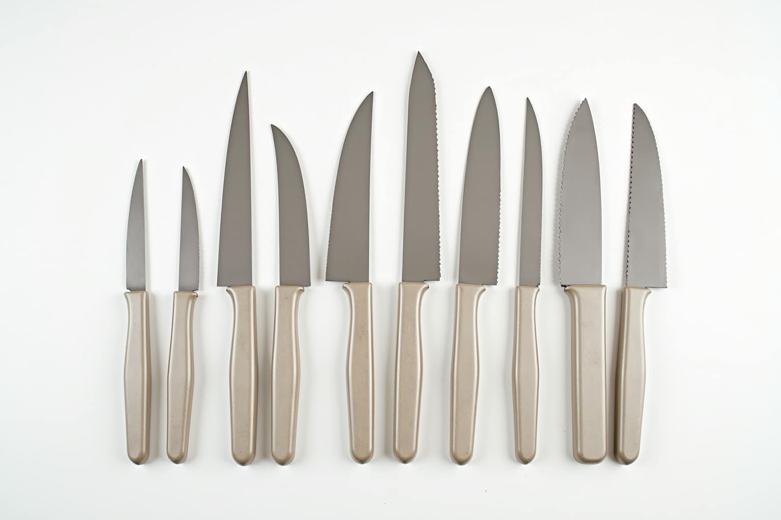 16 Keramikmesser mit Schutzhülle